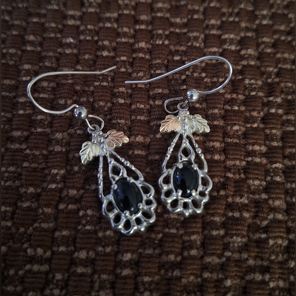 C.C. Co Sterling Silver Black Hills Gold Onyx Drop Earrings 12k Gold Leaves - Picture 10 of 11